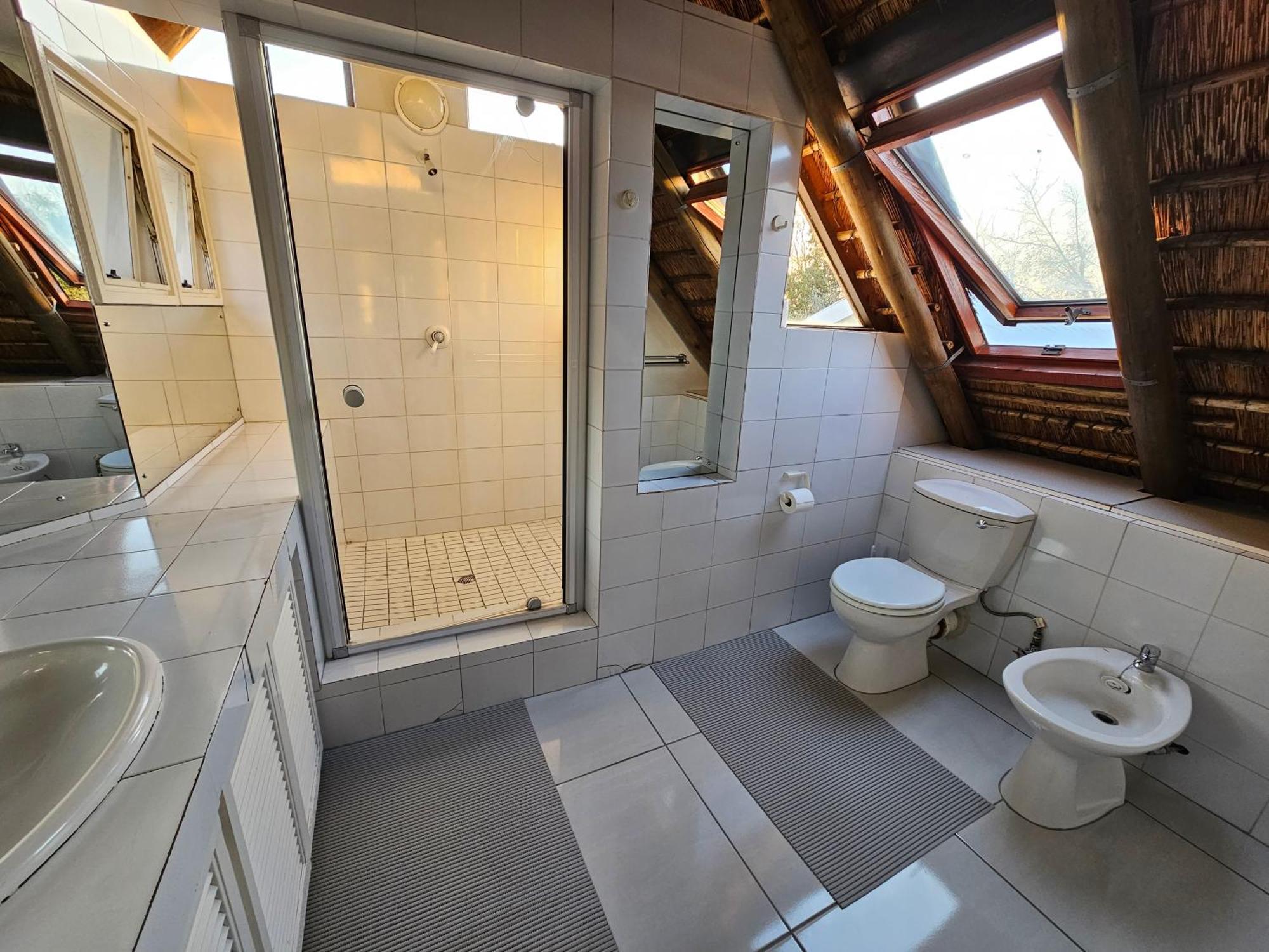 Bettie'S Luxury Lodge Kroonstad Exterior photo