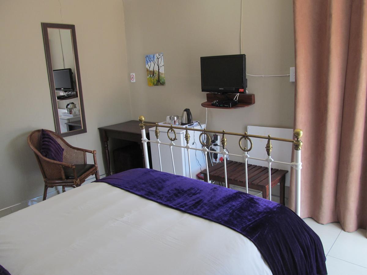 Bettie'S Luxury Lodge Kroonstad Room photo