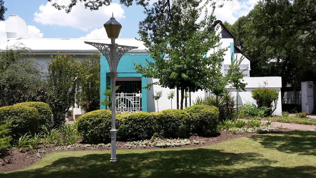 Bettie'S Luxury Lodge Kroonstad Exterior photo